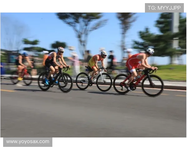 世界铁人三项赛自行车段的空气阻力赛